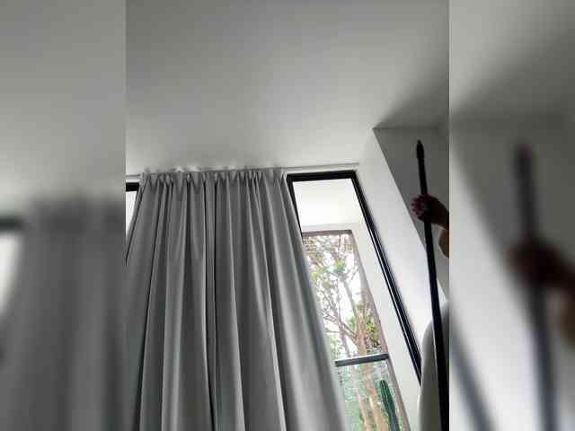 Juanita-Fox webcam
