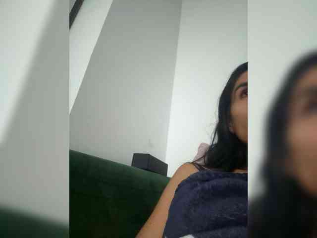 Juanita-Fox webcam