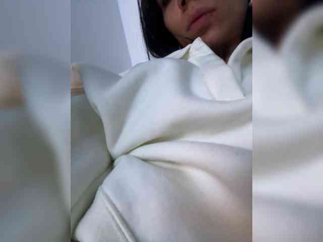 Juanita-Fox webcam