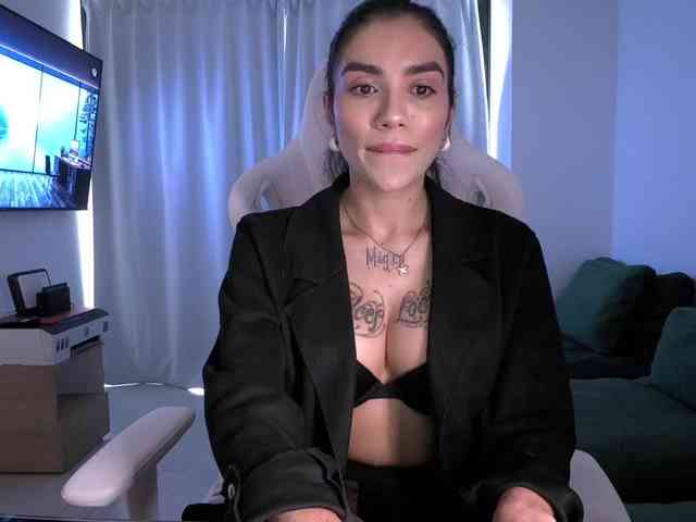 Juanita-Fox webcam