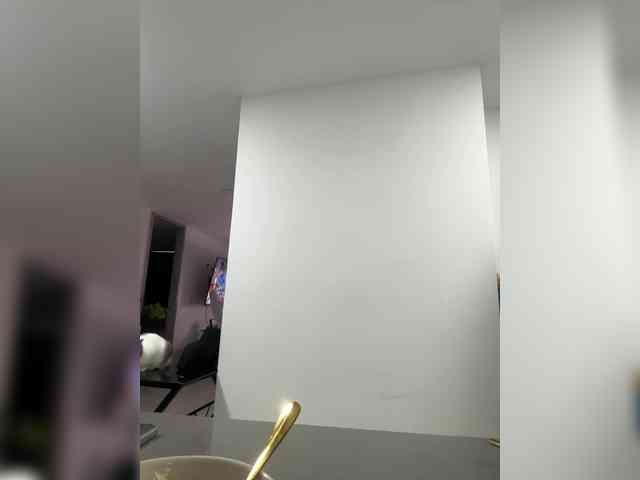 Juanita-Fox webcam