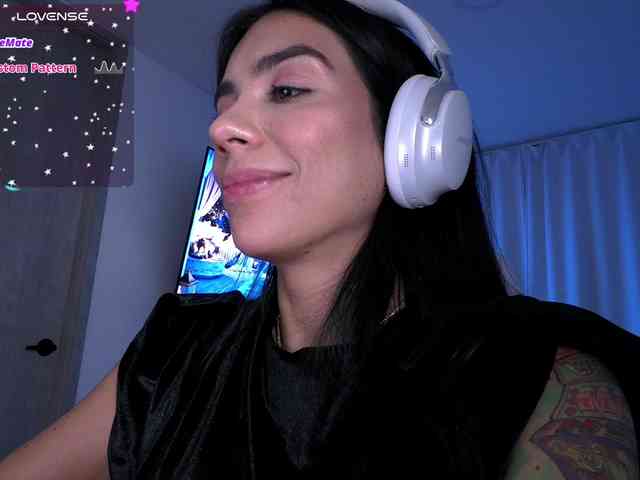 Juanita-Fox webcam