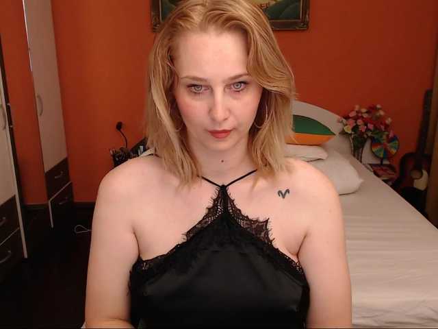 natasharouge live sex show