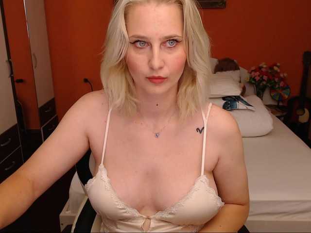 NatashaRouge live webcam show