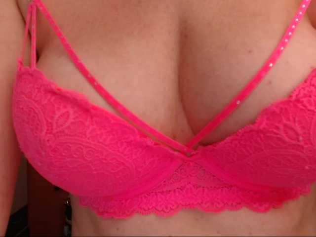 NatashaRouge live cam