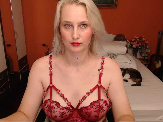 NatashaRouge live cam on BongaCams