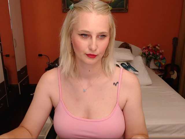NatashaRouge live webcam show