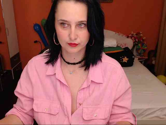 NatashaRouge webcam