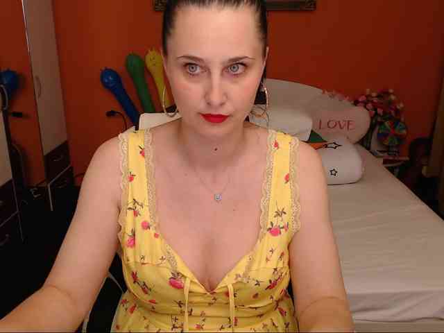NatashaRouge webcam