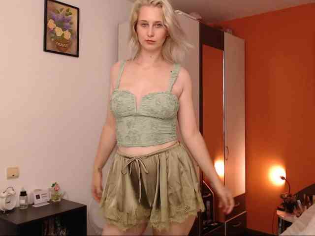 Model: NatashaRouge