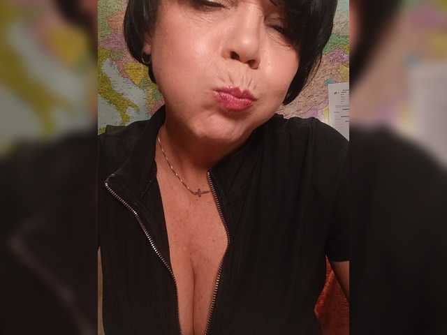 -Sonka- live cam on BongaCams