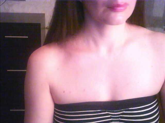 droplet83 live cam on BongaCams