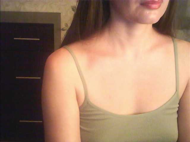 droplet83 live cam on BongaCams