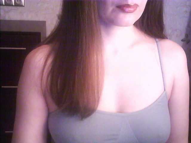 droplet83's BongaCams show and profile