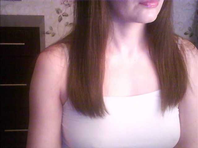 droplet83's BongaCams show and profile