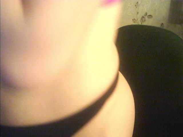 droplet83 live cam on BongaCams