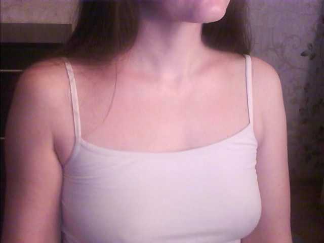 droplet83's BongaCams show and profile