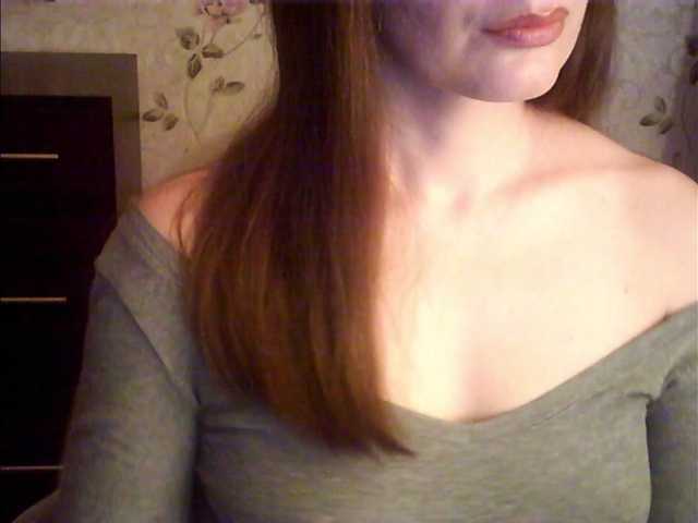 droplet83's BongaCams show and profile