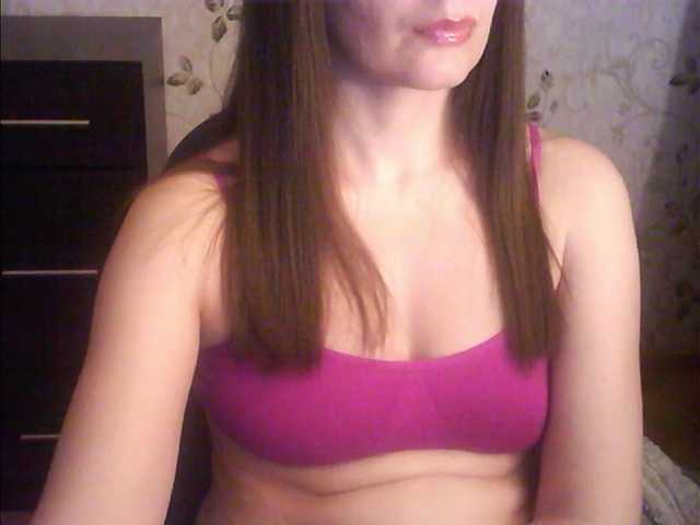 droplet83's BongaCams show and profile