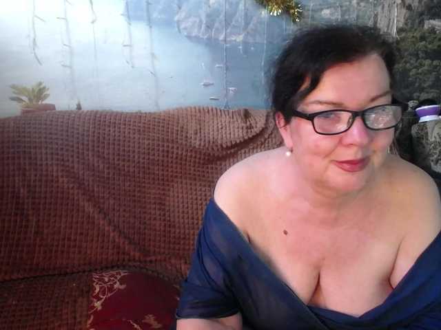 lori2017 cam belle