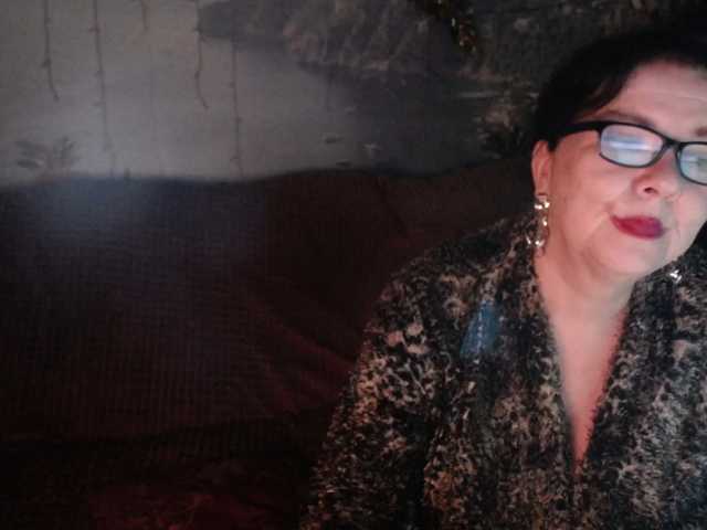 Lori2017, live now on BongaCams