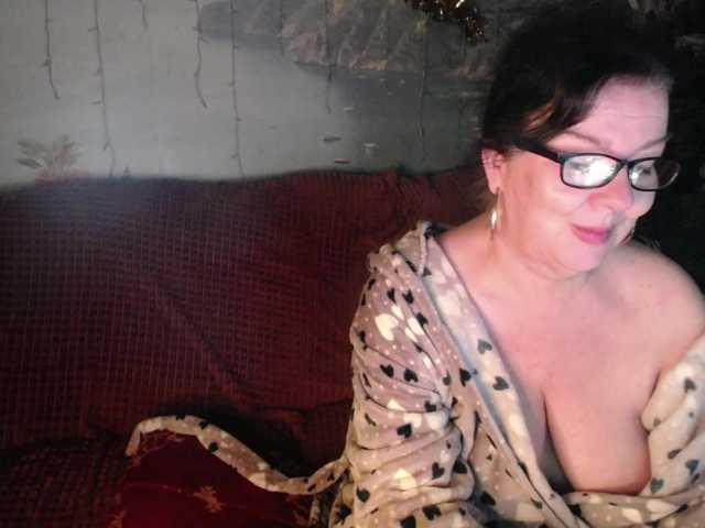 Live room thumbnail for Lori20