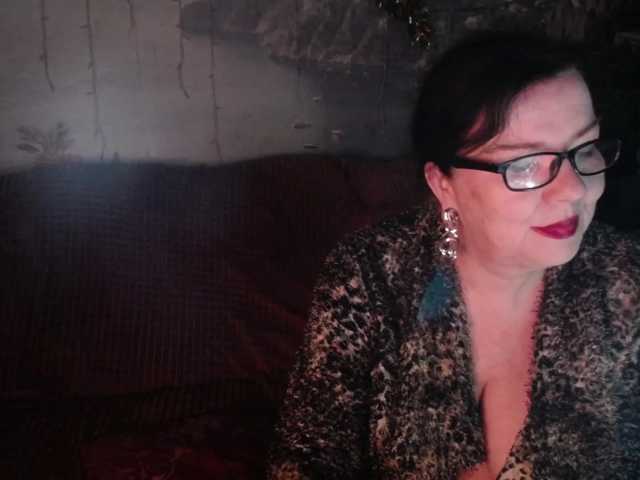 Lori2017, en directo ahora en BongaCams