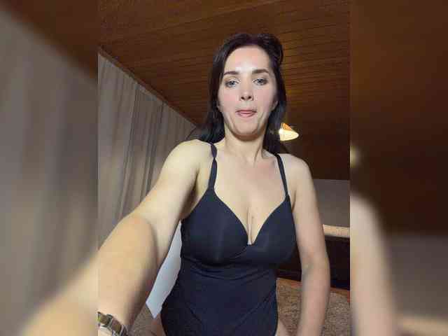 noeelly noeelly