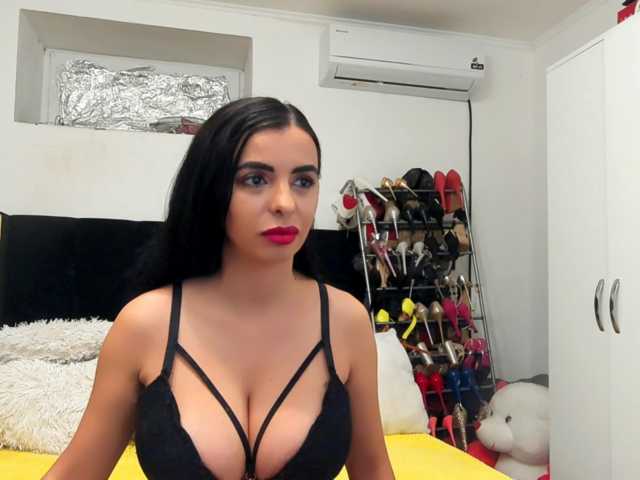JuliaHayes90 live cam on BongaCams