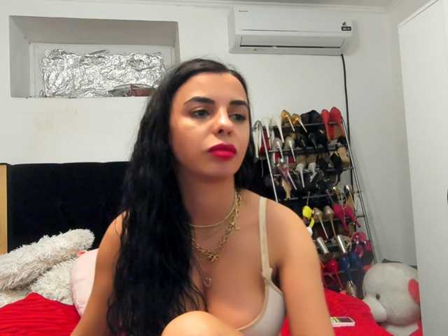 JuliaHayes