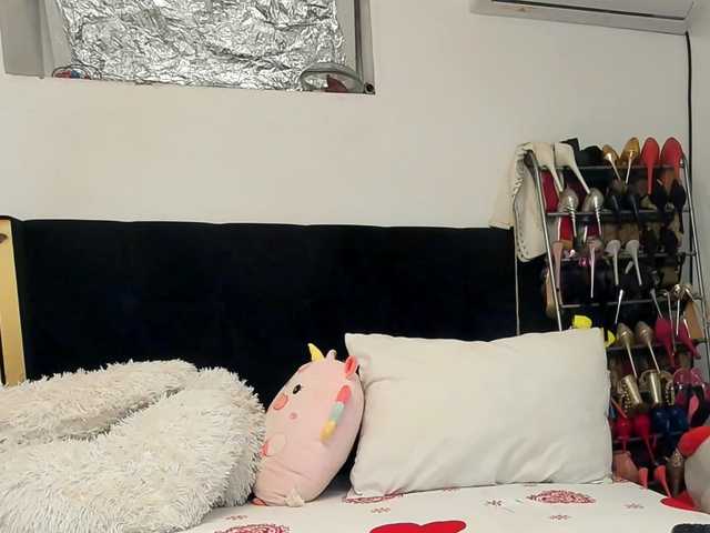 JuliaHayes90 live cam on BongaCams