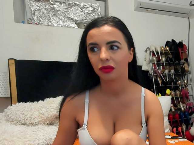 JuliaHayes90