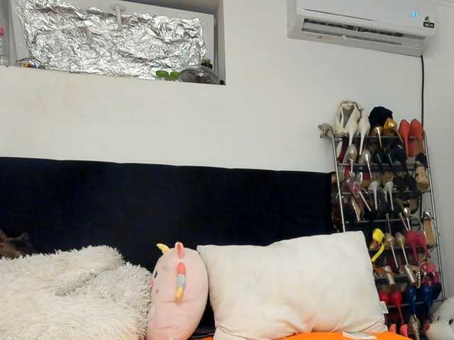 JuliaHayes