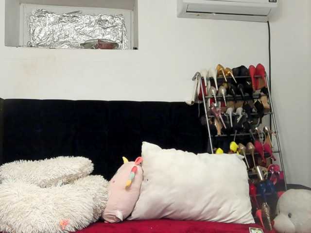 JuliaHayes90, en vivo ahora en BongaCams