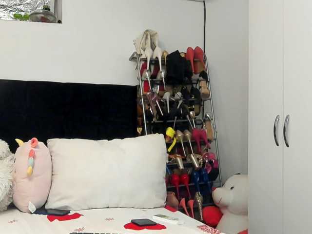 JuliaHayes90 live cam on BongaCams