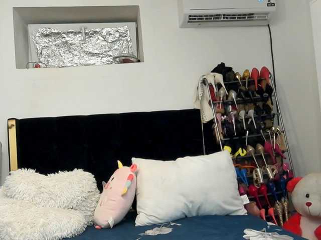 JuliaHayes90