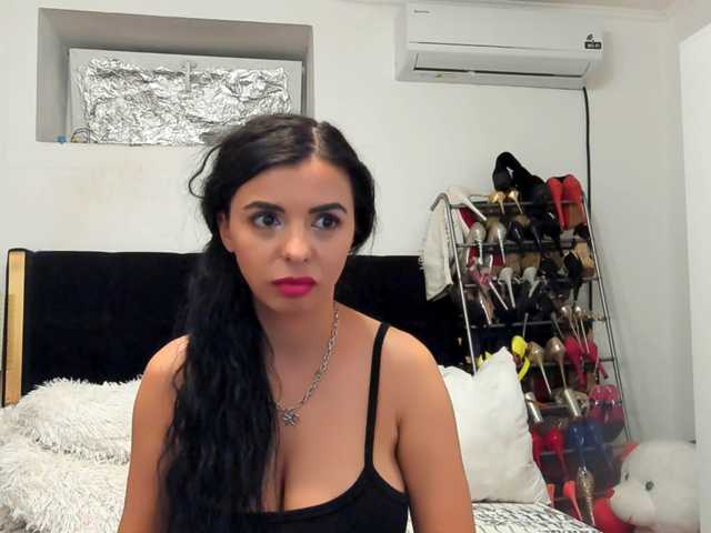 JuliaHayes90 live cam on BongaCams