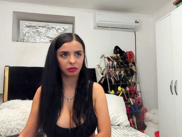 JuliaHayes live cam preview