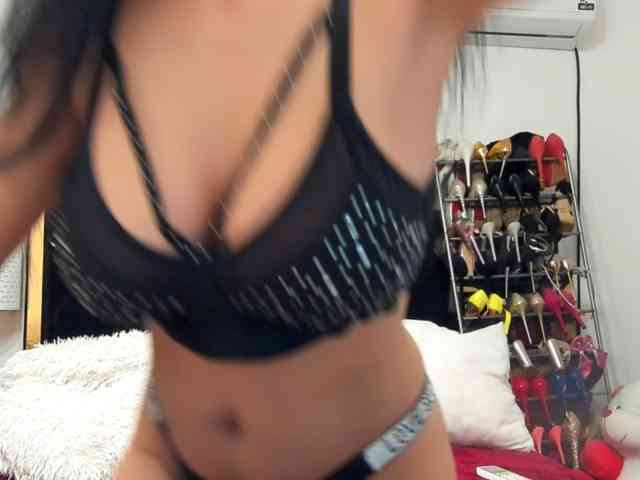 JuliaHayes90