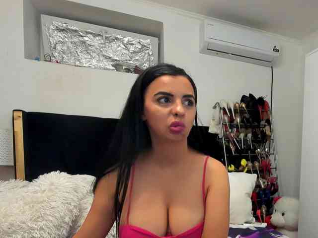 JuliaHayes