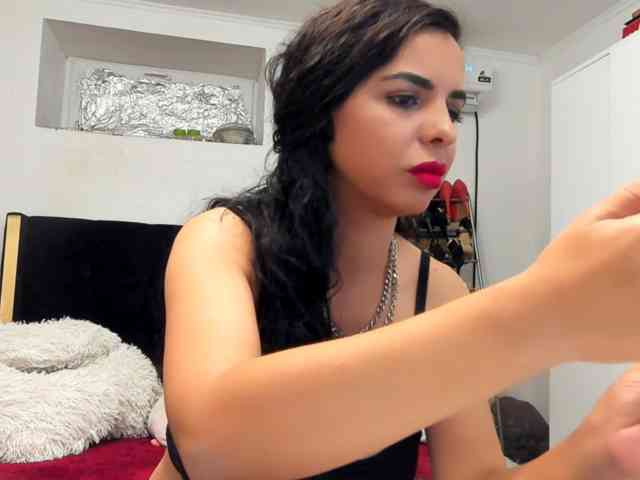 JuliaHayes90 JuliaHayes90