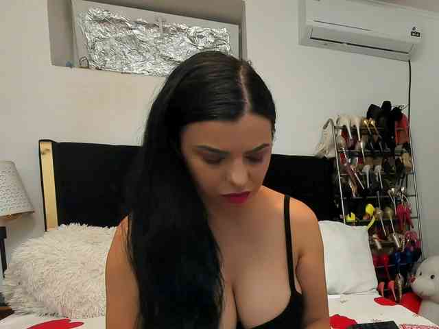 JuliaHayes webcam