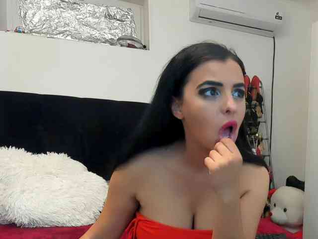 JuliaHayes webcam