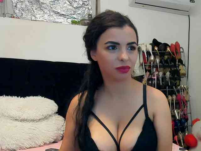 JuliaHayes webcam