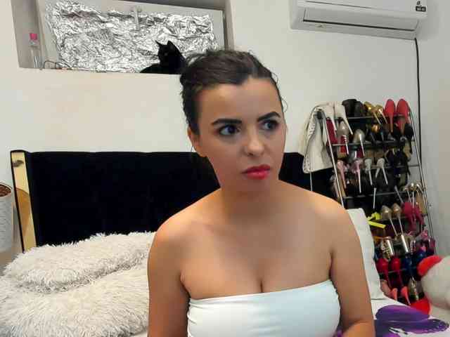 JuliaHayes webcam