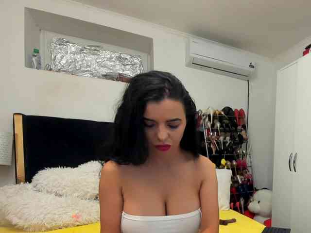 JuliaHayes90