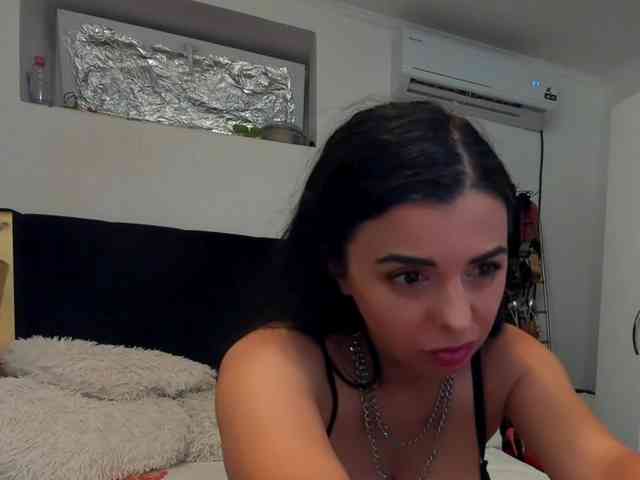 JuliaHayes webcam