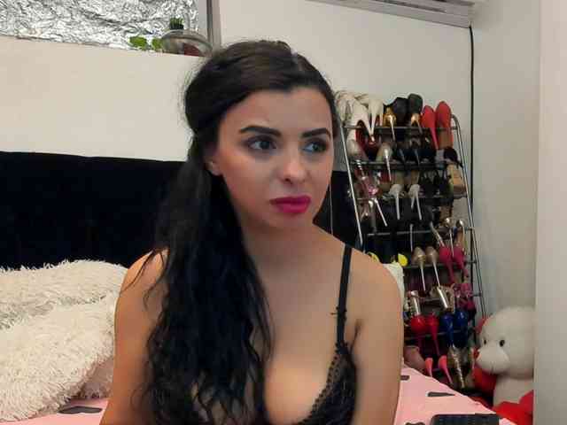 JuliaHayes webcam