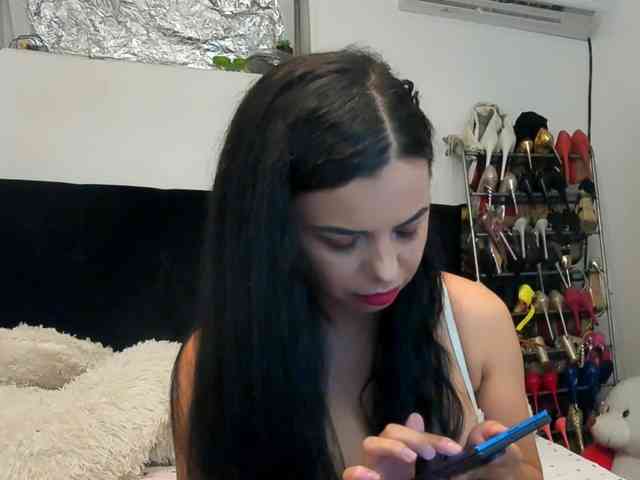 JuliaHayes webcam
