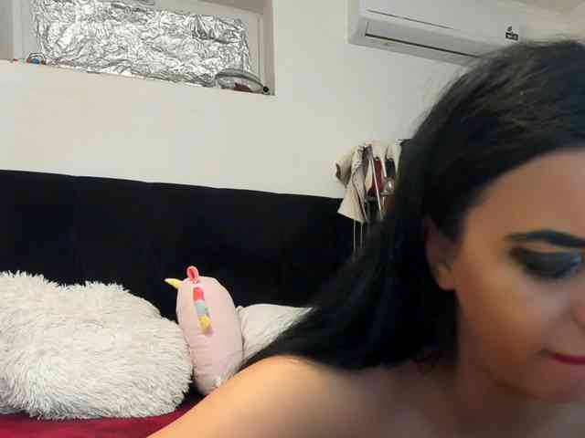 JuliaHayes webcam